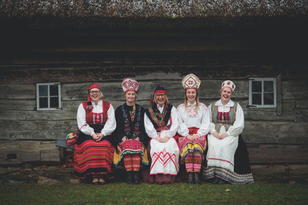 Visit Saaremaa - Locals with traditional clothes - photo