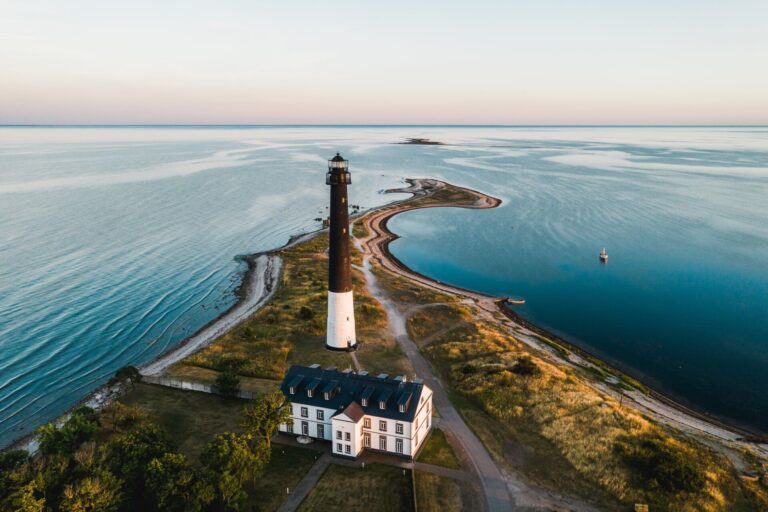 Visit Saaremaa - Sõrve lighthouse - photo