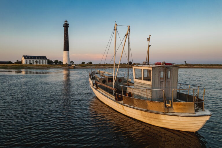 Visit Saaremaa - Sõrve tuletorn - arhitektuurifoto